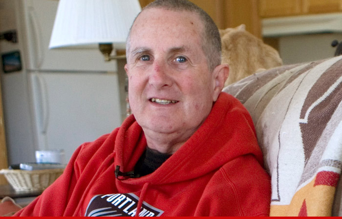 'Louie Louie' Lead Singer Dies -- Dead at 71