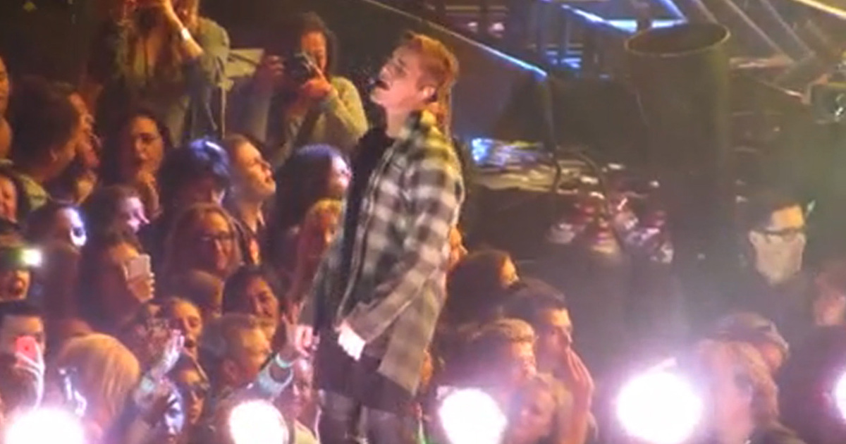Justin Bieber's Triumphant Return on Stage ... Kanye, Kris, Hailey Cheer Him On (VIDEO)