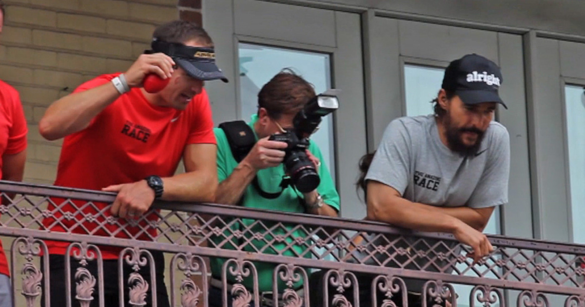 Drew Brees & Matt McConaughey -- TOSSIN' BEADS ... In French Quarter