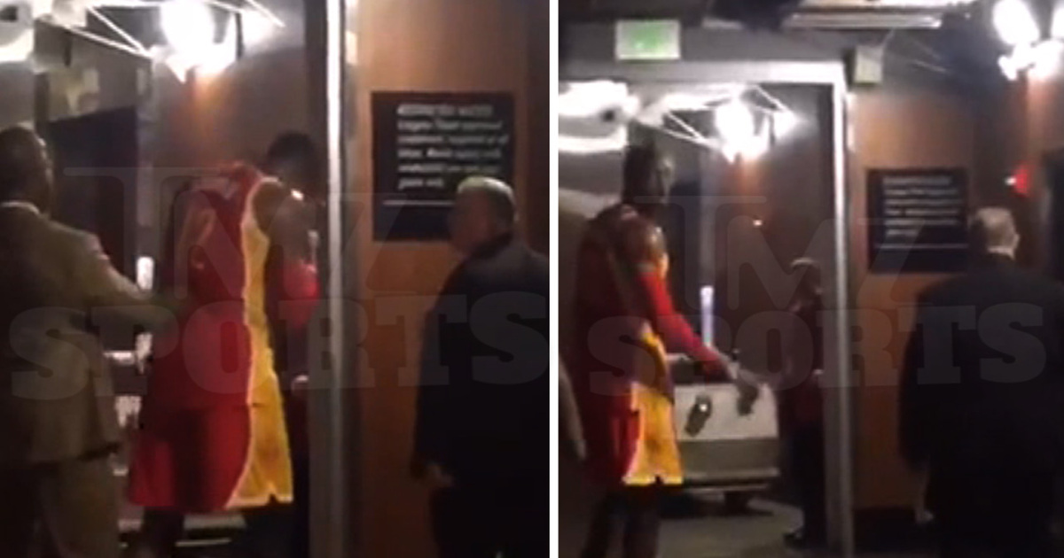 Dwight Howard -- Heckled With 'Kobe' Taunt ... After Playoff Ejection (Video)