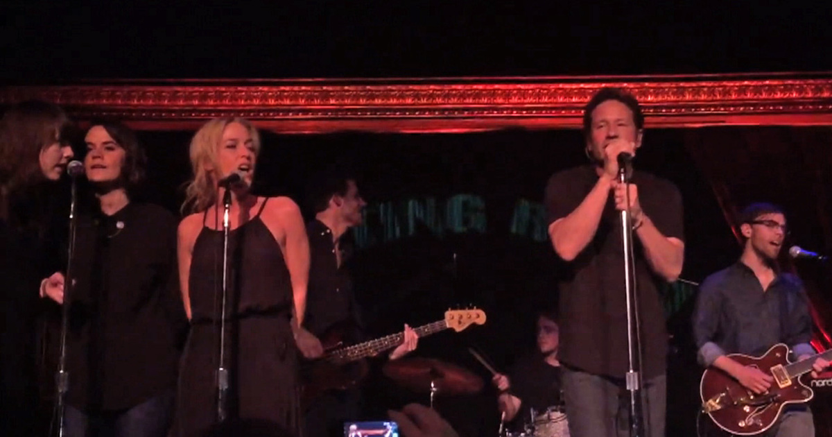 'X Files' The Musical -- David Duchovny & Gillian Anderson Reunite ... The Tune Is Out There