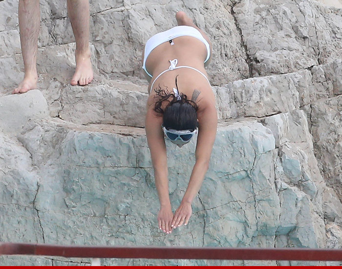 Michelle Rodriguez Dives in French Riviera -- Score Her FALL Style