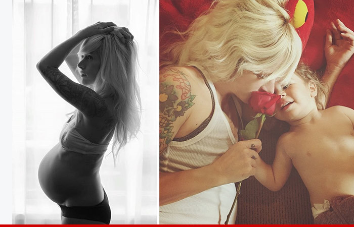 Walk Off the Earth Singer Sarah Blackwood -- United Airlines Booted Me 'Cause My Kid Was Crying