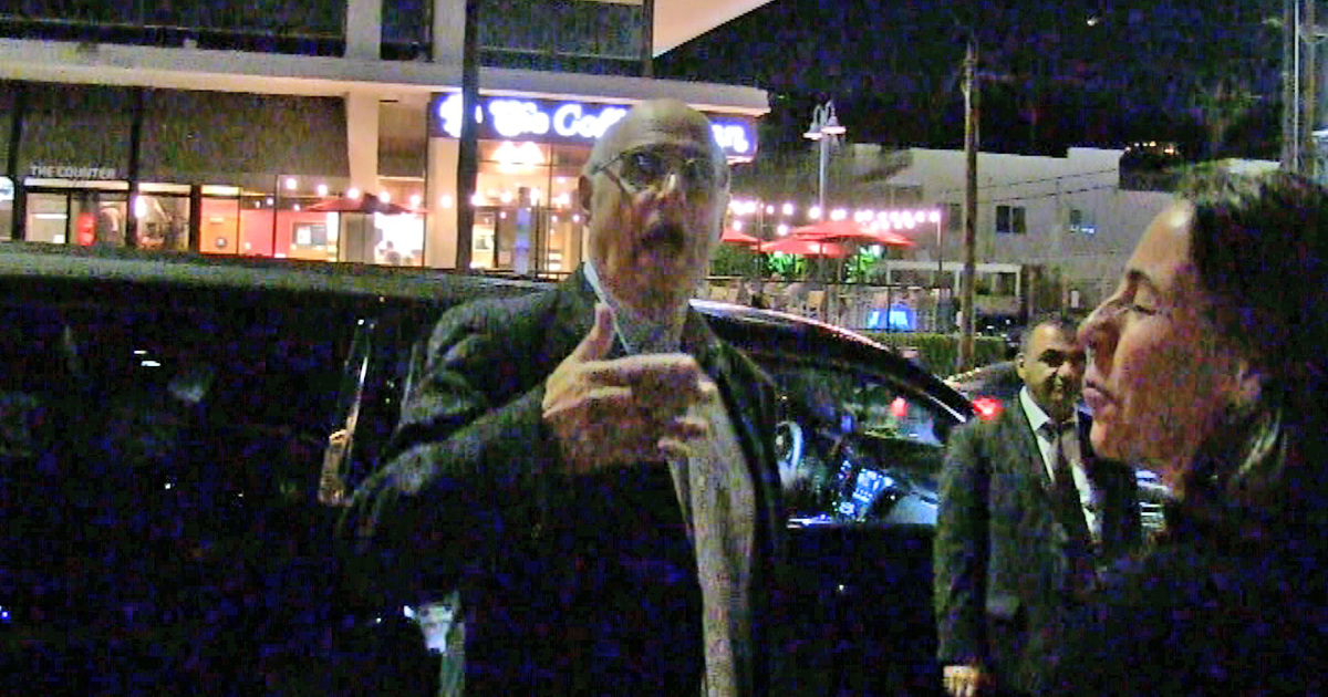 Jeffrey Tambor -- Caitlyn Jenner Reveal is "Miraculous' (VIDEO)