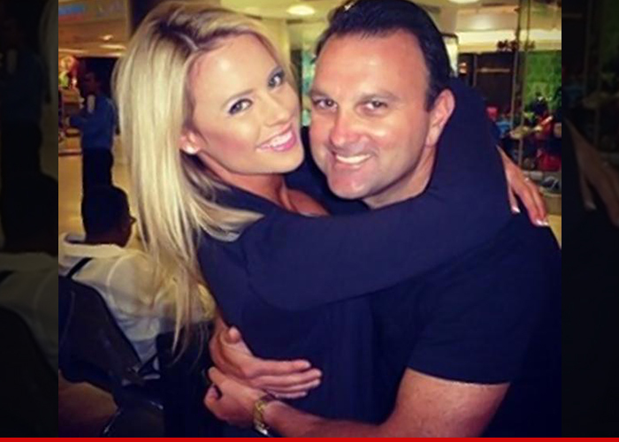 Drew Rosenhaus & Wife -- We're Having a Baby!