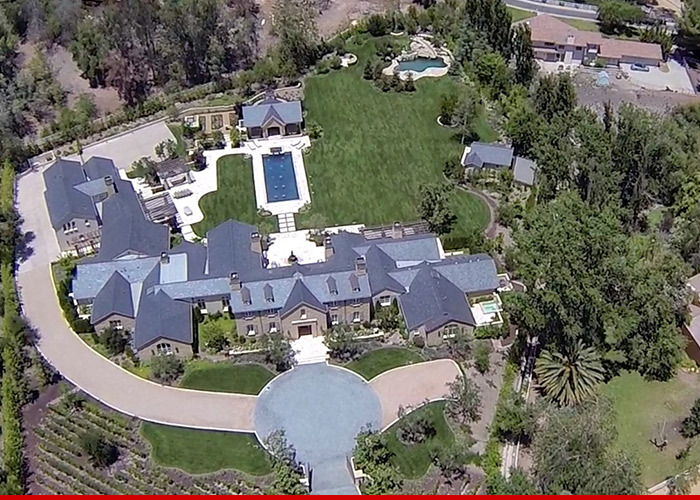 Kim Kardashian To Kanye West -- Your Birthday Ain’t Over Yet … Wait Till We Get Home