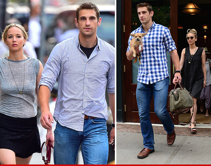 Jennifer Lawrence Bodyguard -- No Bag Too Small For My Biceps
