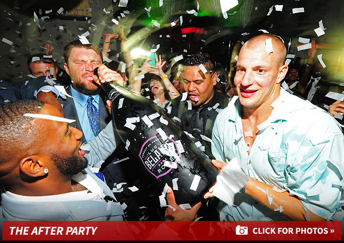 New England Pats -- Champagne Chuggin' After-party ... Brady Out, Garoppolo In