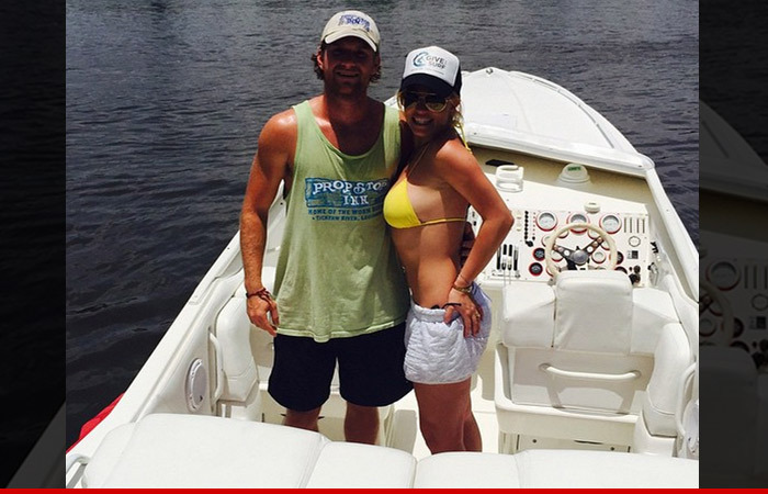 Britney Spears -- Not Dating Random Louisiana Guy ... Just Showing Him Off (PHOTO)