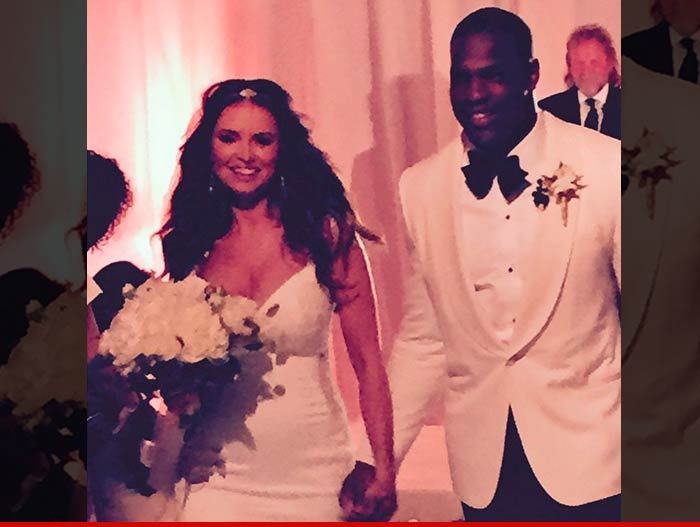 NFL's DeMarco Murray -- I Got Married ... And My Wife's Preggo!!!