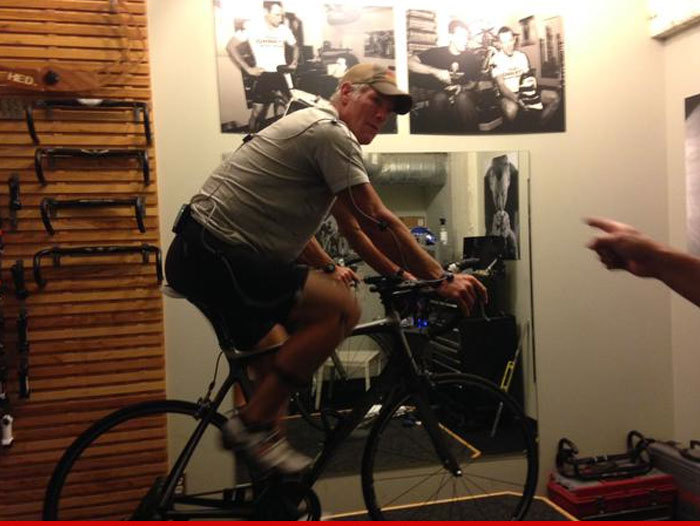 Lance Armstrong -- Rollin' with Brett Favre