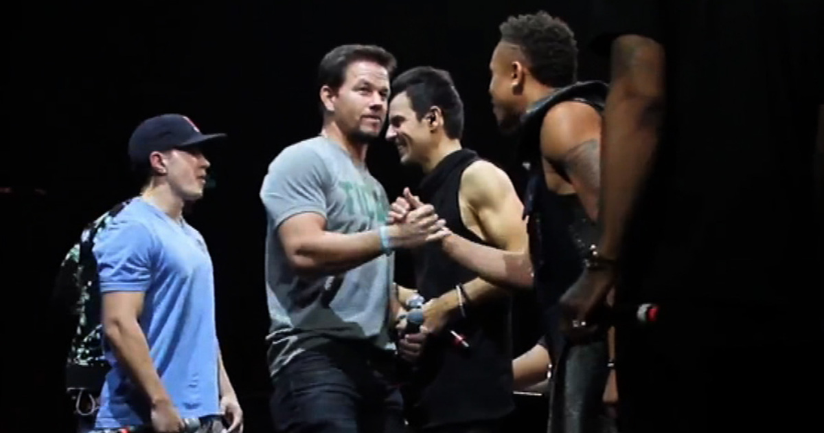 Mark Wahlberg -- Hangin' Tough ... With NKOTB Again (VIDEO)