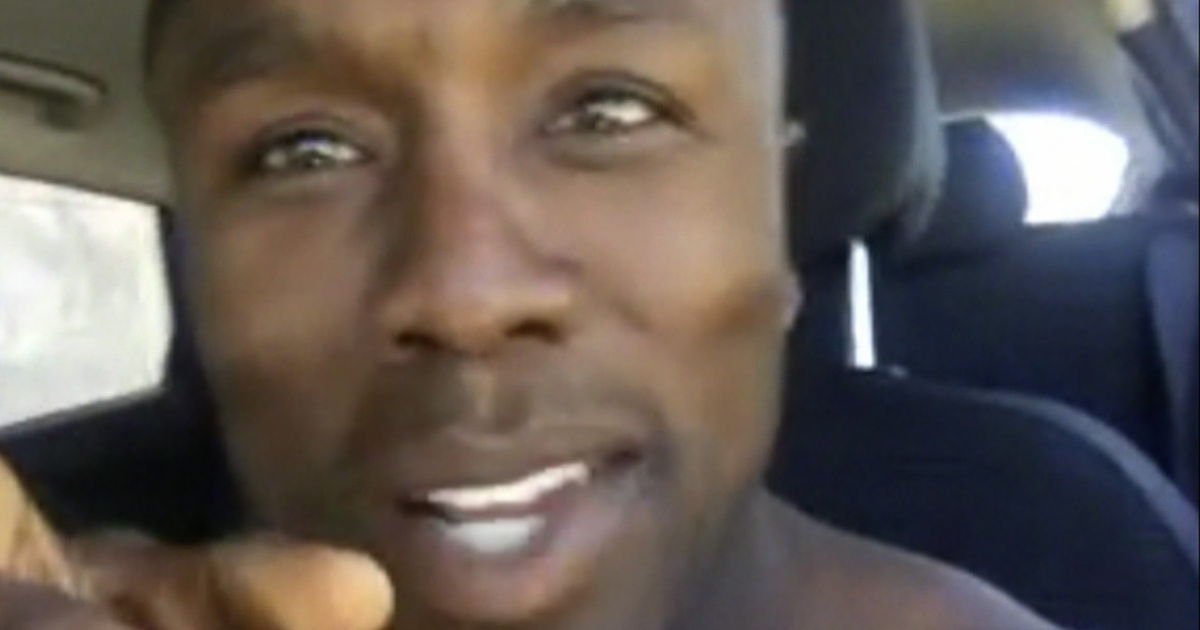 Andre Berto --  Mayweather's a Telephone Terrorist ... Stop Harassing Me!!!