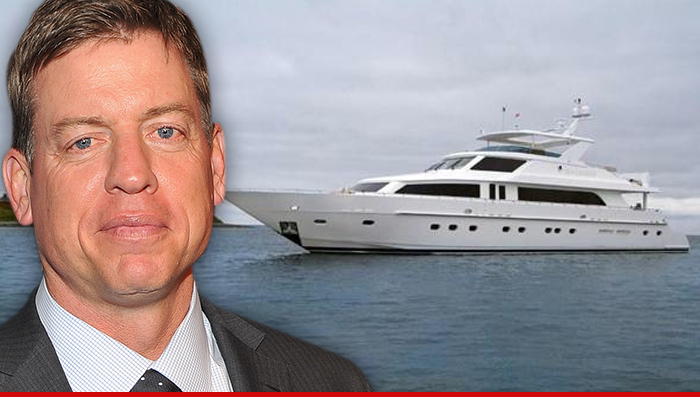 Troy Aikman -- Charters $10 MILLION Yacht ... To Branson's Private Island