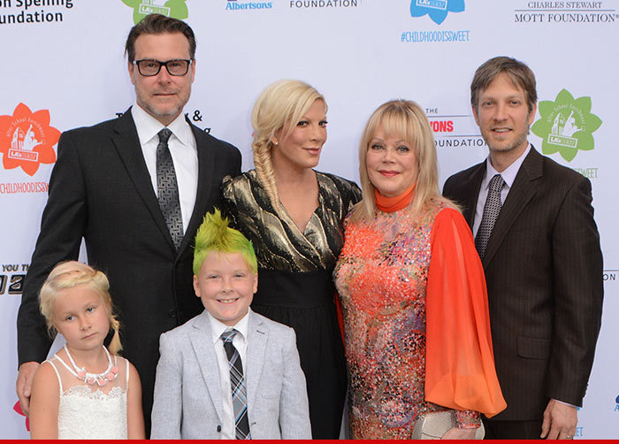 Tori Spelling to Candy -- Hey Mom ... Charity Begins at Home! (PHOTO)
