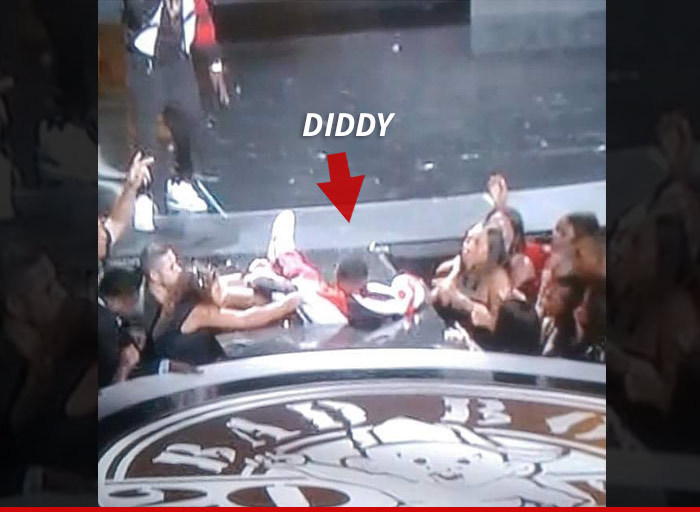 Diddy -- Hits the Stage ... Then His Ass