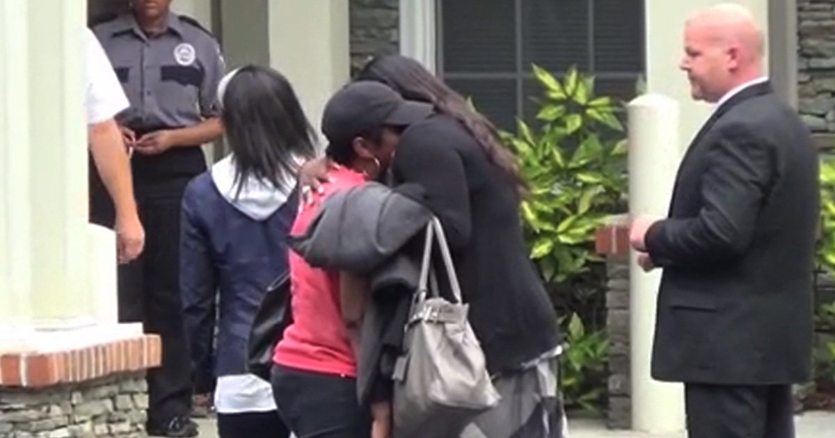 Bobbi Kristina -- Houston's and Brown's Make Peace in Final Days (VIDEO)