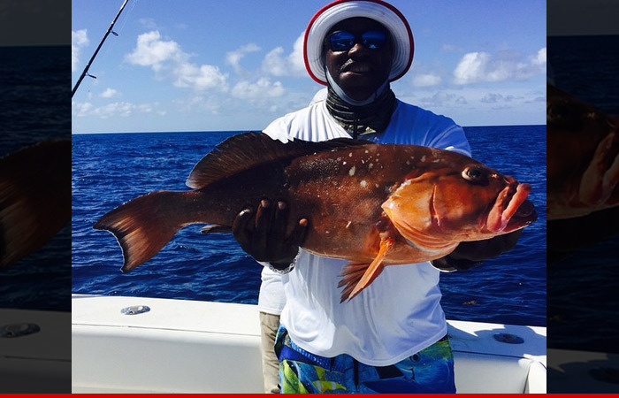 Warren Sapp -- What, Me Worry? ... Hits Fishing Tourney After Dom. Violence Charges