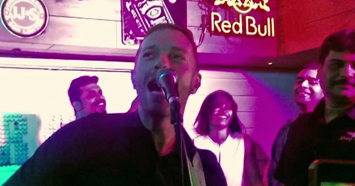 Chris Martin -- Pops Indian Concert Cherry (VIDEO)