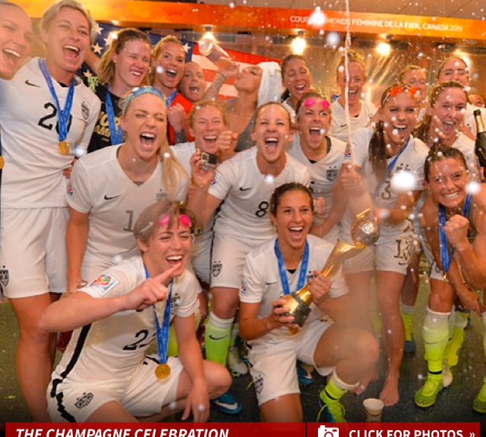 Team USA -- Poppin' Bottles Like Champs ... In Locker Room Turn Up