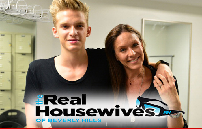 Cody Simpson -- My Mom's Gonna Be On 'Real Housewives of Beverly Hills' ... If I Play Ball