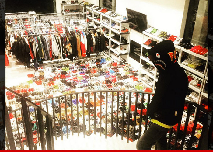Chris Brown – My New Crib Comes With a Personal Footlocker (PHOTO)