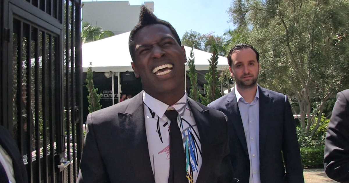 NFL's Antonio Brown -- Faster Than Usain Bolt? ... It Depends.
