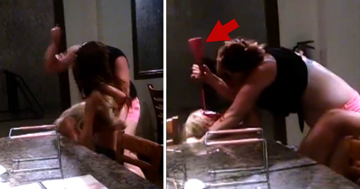 Girl Fight Video -- Punching, Hair Pulling ... And Lots of Ketchup! (VIDEO)