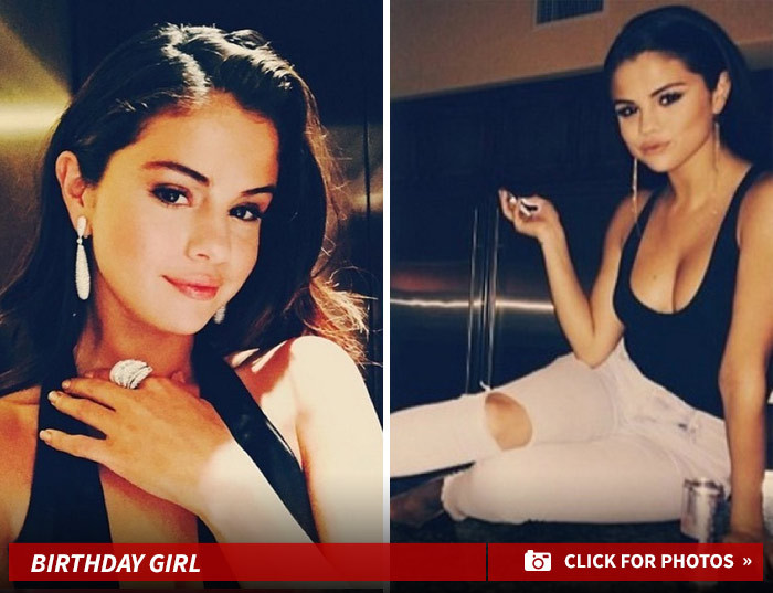 23 Sexy Selena Gomez Pics -- Good For Your #WCW Fix!