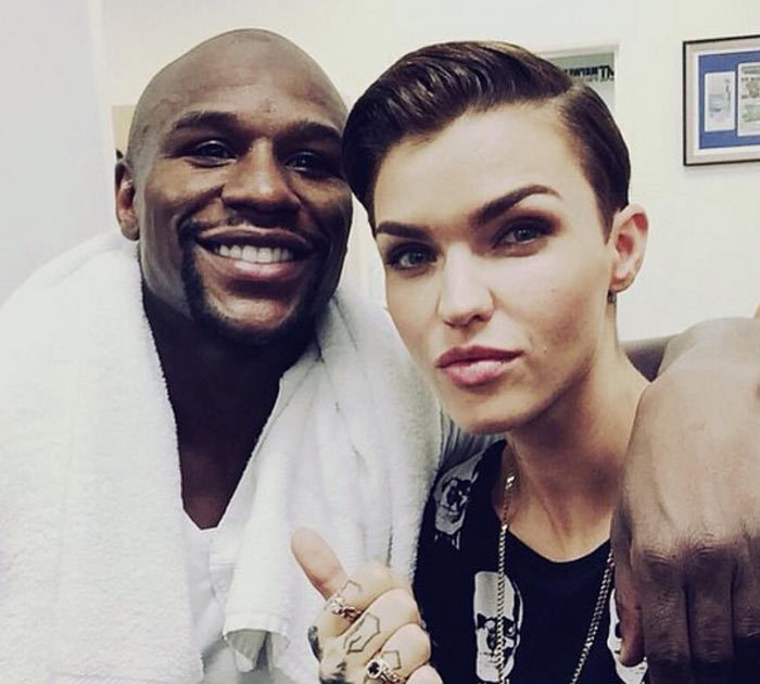 Floyd Mayweather Jr. -- You Look Like Someone I Know! Hangs with Ruby Rose (PHOTO)