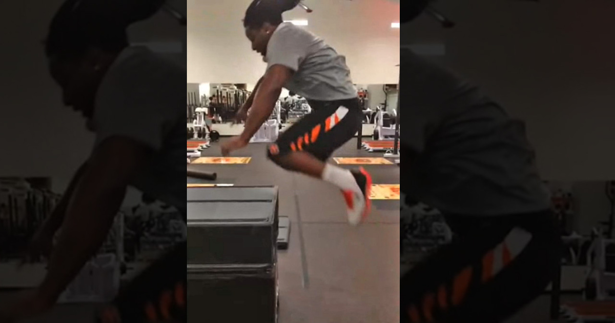 NFL's Vontaze Burfict -- Battle Testing Repaired Knee ... After Major Surgery