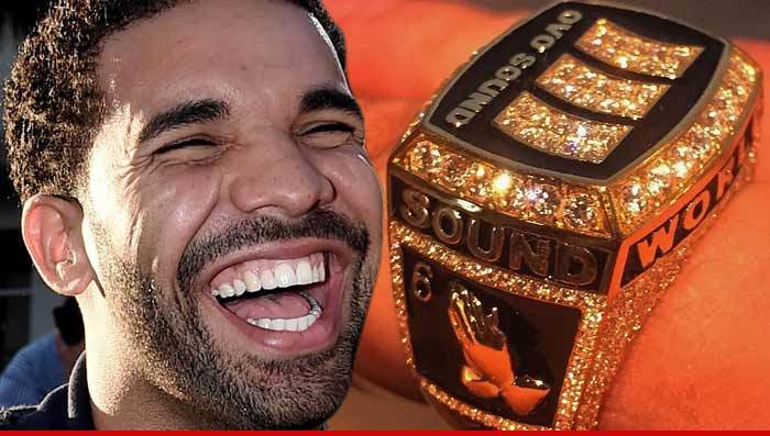 Drake -- Rockin' Icy Championship Ring (PHOTO)
