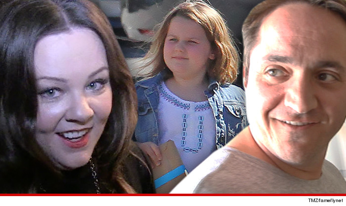 0804-melissa-mccarth-vivian-ben-falcone-tmz-fame-flynet-01