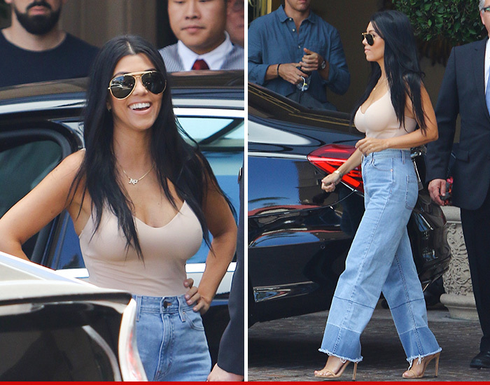 Kourtney Kardashian -- Hot. Damn. (PHOTO)