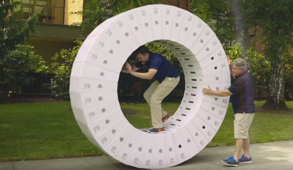 Human Hamster Wheel Made of Apple iMac Boxes!!!