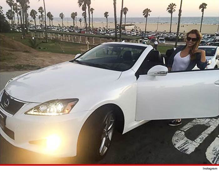 0812-couzounian-lexus-instagram-3