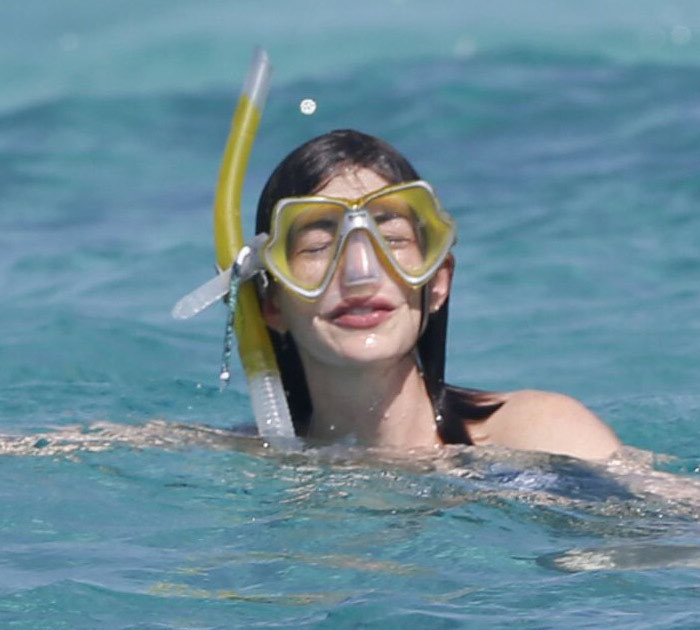 Anne Hathaway Presents: How To Snorkel ... The Ibiza Way