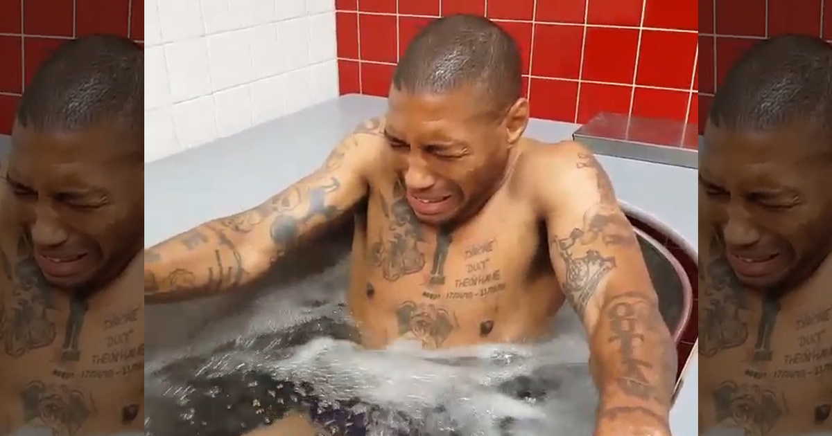 Boxer Ashley Theophane -- Damn, This Water's Sooo Cold! 'Money Team' Clowns Him (VIDEO)