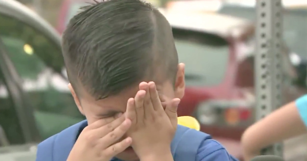 Back To School Blues ... First Day Back, Worst Day Back For Crybaby (VIDEO)
