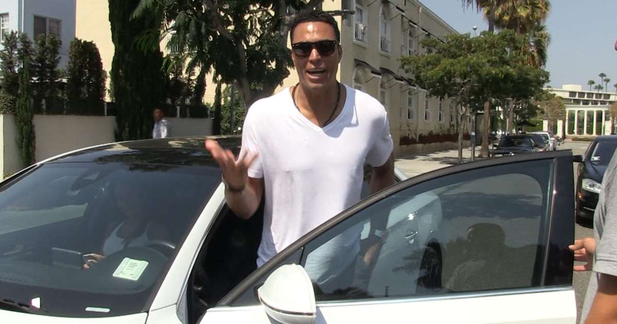 Tony Gonzalez -- Smart Tight Ends Will Study My Game Film