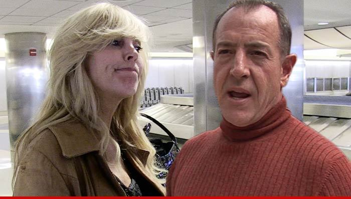 Lindsay Lohan's Parents -- Please Shoot Us ... for 'Family Therapy'