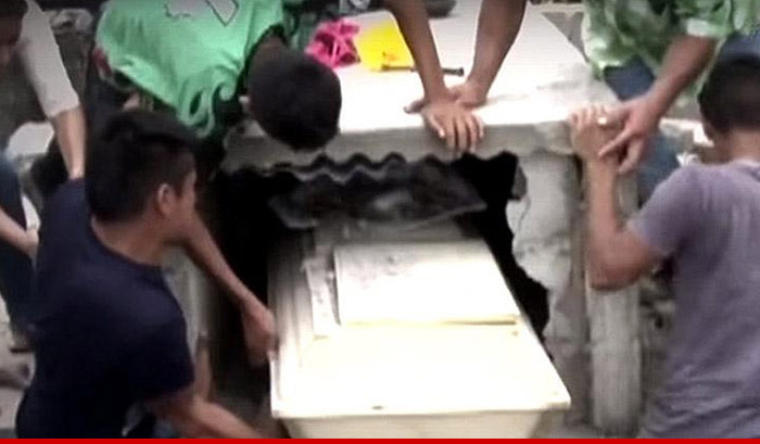 Honduras Teen Buried Alive -- Dies At Hospital After Family Breaks Her Out Of Tomb