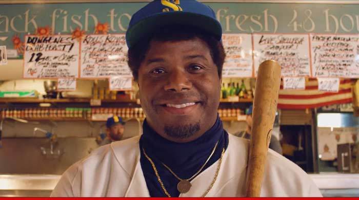 Ken Griffey Jr. -- SOMETHING'S FISHY ... In New Macklemore Video