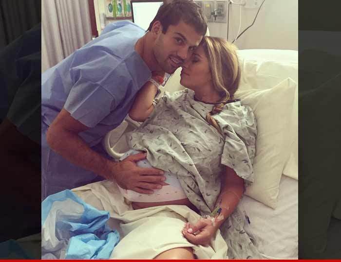 NFL's Eric Decker -- My Famous Wife Gave Birth ... I've Got a Son!