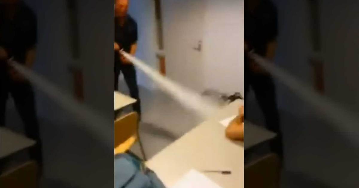Teacher Wakes up Sleeping Student in an INSANE Way