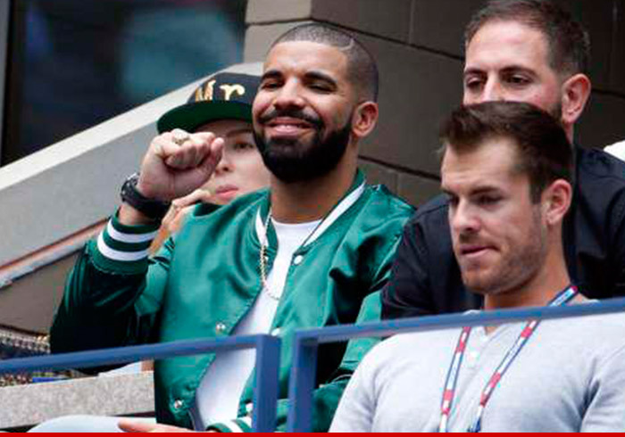 Drake -- Serena Williams' Bad Luck Charm! (PHOTOS)