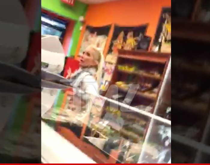 Kim Richards -- On The Hunt For Xanax At LA Smoke Shops (PHOTO)