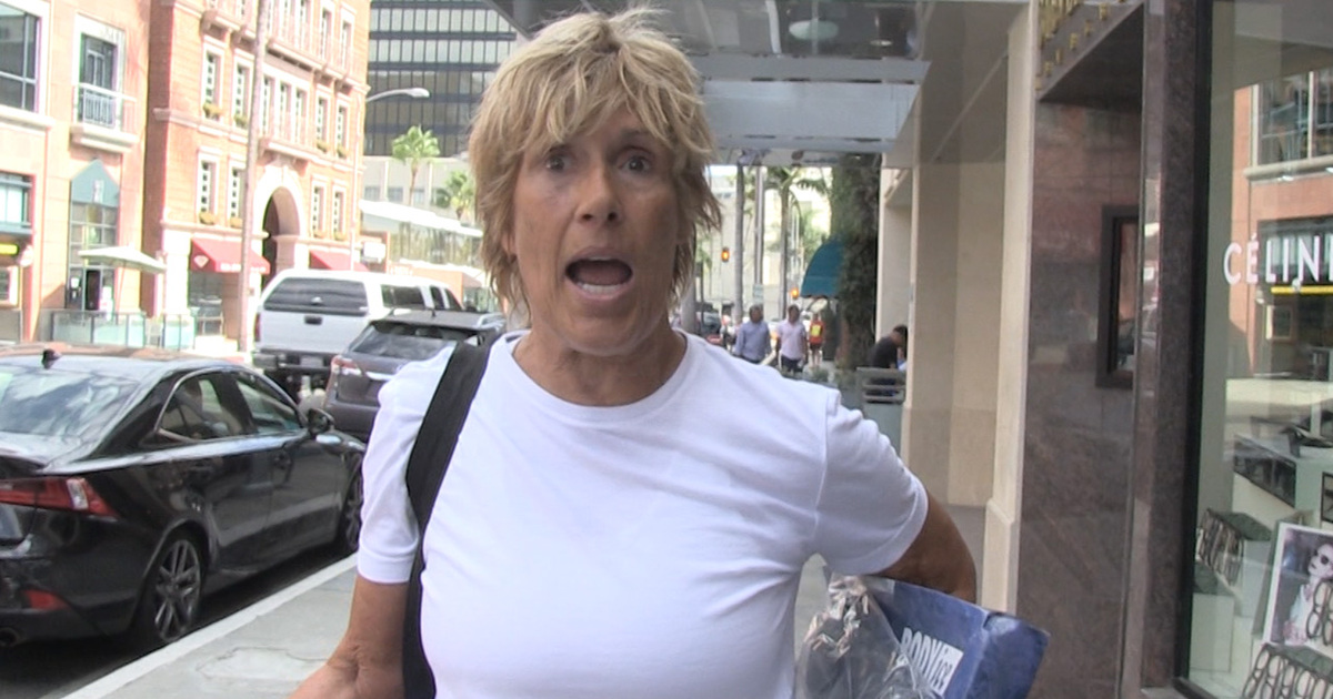 Diana Nyad -- Hillary Clinton Told Me ... When She Calls, People Jump (VIDEO)
