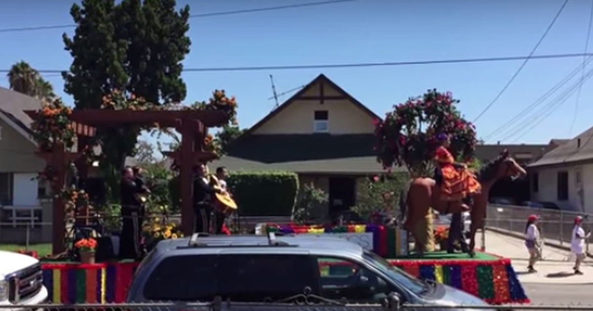 Amazingly Random -- Mexican Float Plays Live Music For Random Neighborhood (VIDEO)