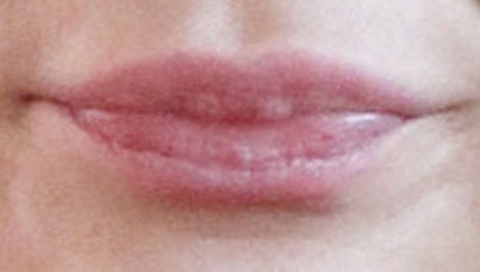 Guess The Kardashian Kisser -- See Whose Pursed Pout!